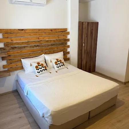 Guel Hanim Konagi * Çeşme